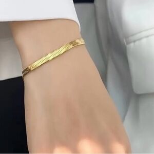 Snake Bone Style Bracelet/Stainless Steel with 18K Gold Plating